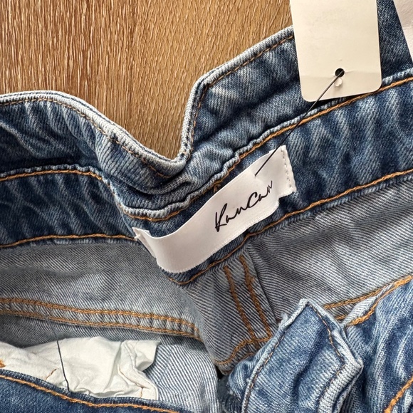 NEW KanCan Blossom Ultra High Rise Belted Mom Jeans - sz 11 / 29 - Picture 11 of 14